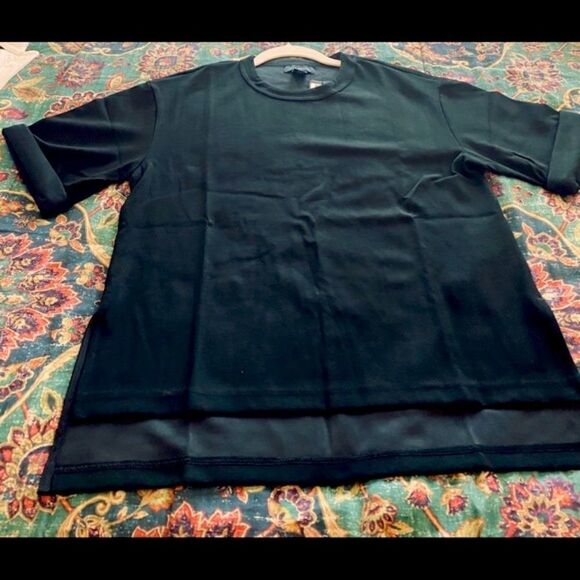 CLUB MONACO
Side Slit Top With Hi-Lo Hem/ Black - Picture 4 of 6